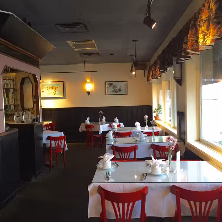 Interior - Silver Palace, South Burlington, VT