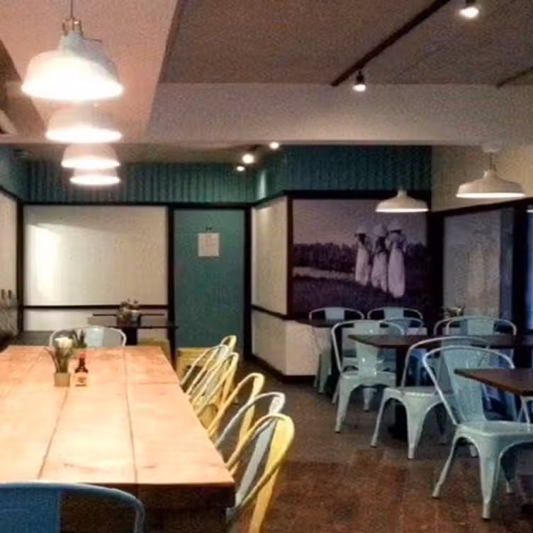 Union Viet, London, 