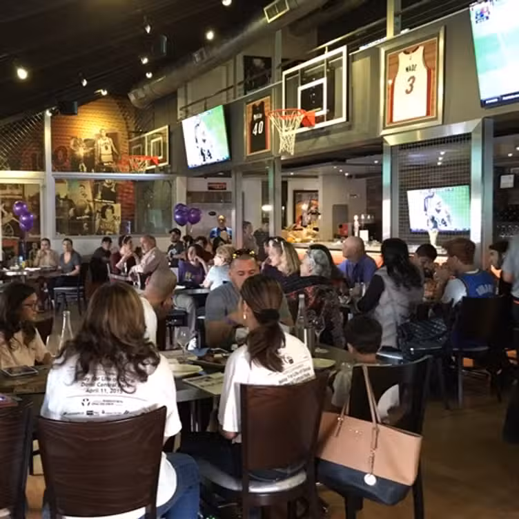 Binnenkant - The Buzzer Beater - Permanently Closed, , 