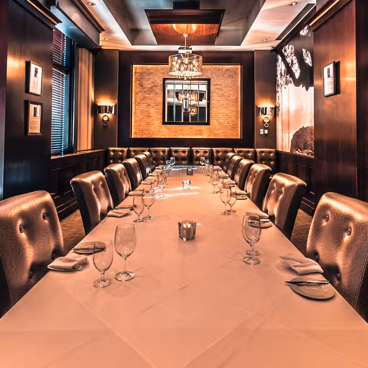 Vintage Chophouse & Tavern, Calgary, AB