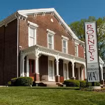 A photo of Rodney's on Broadway restaurant
