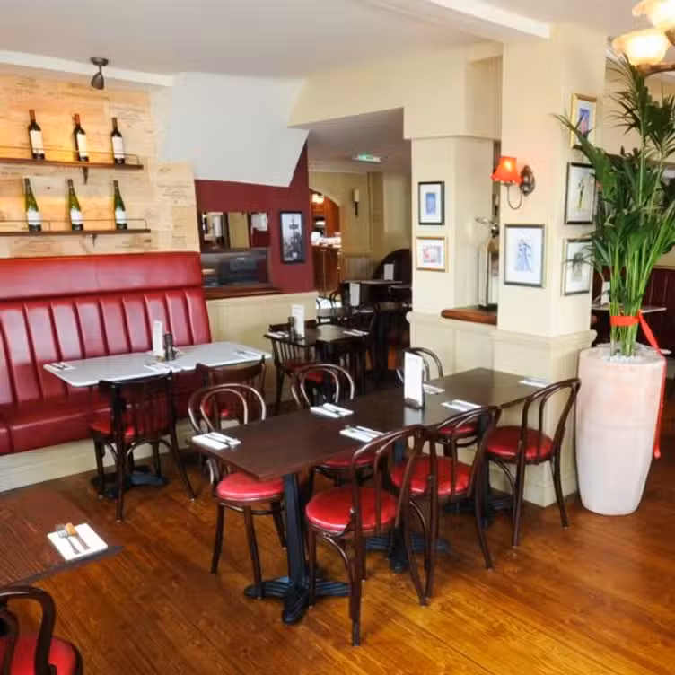 Binnenkant - Cafe Rouge Dorking, Dorking, Surrey