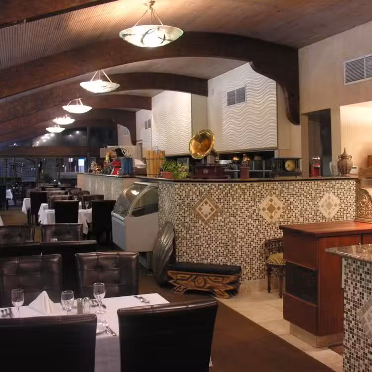 Il Pescatore Restaurant - Permanently Closed, Oakland, CA