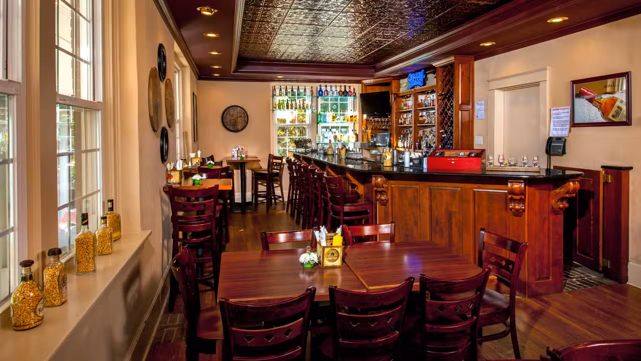 Interior - Addie's at the Woodford Inn, Versailles, KY