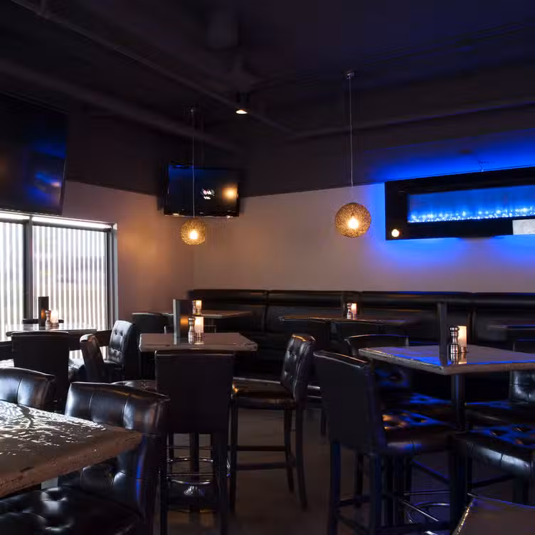 Lounge - Halo Steak Seafood & Wine Bar - Permanently Closed, Calgary, AB