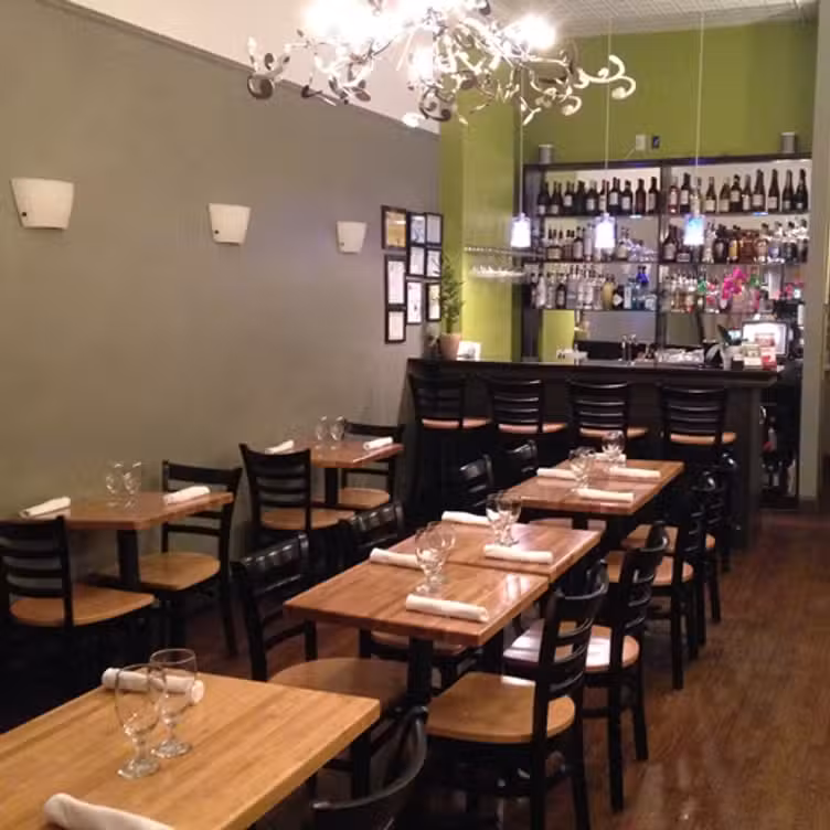 Pon Thai Bistro, Brookline, MA