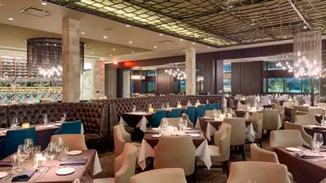 A photo of Perry's Steakhouse & Grille - Birmingham restaurant