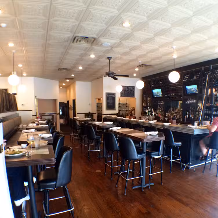 Interior - Northshore Brasserie, Knoxville, TN
