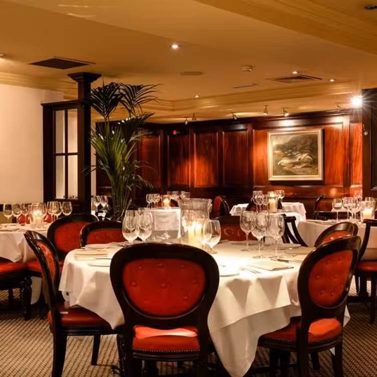 Binnenkant - Gow's Restaurant - Permanently Closed, London, 