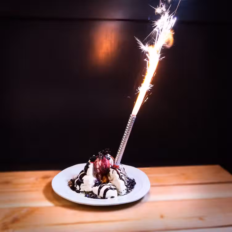Celebrate-at-the-mixx - The Mixx Grill & Lounge, Las Vegas, NV