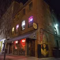 A photo of Arnold's Bar and Grill restaurant