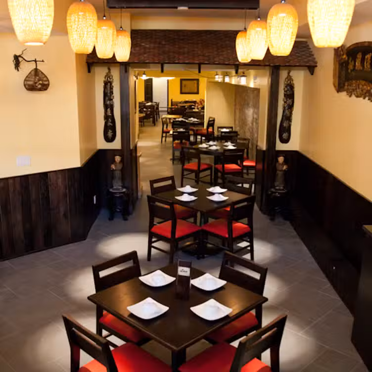 Interior - LAN Restaurant, Toronto, ON