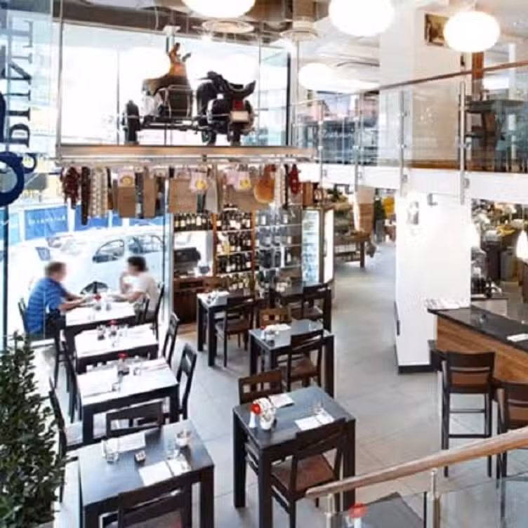 Valentina Putney - Permanently Closed, London, 