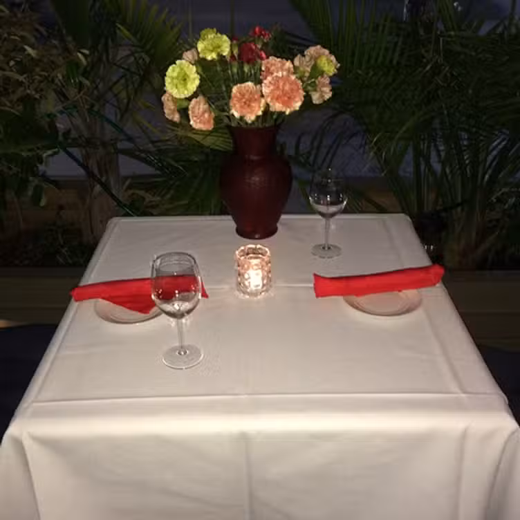 Interior - Le Petit Paris, Key West, FL