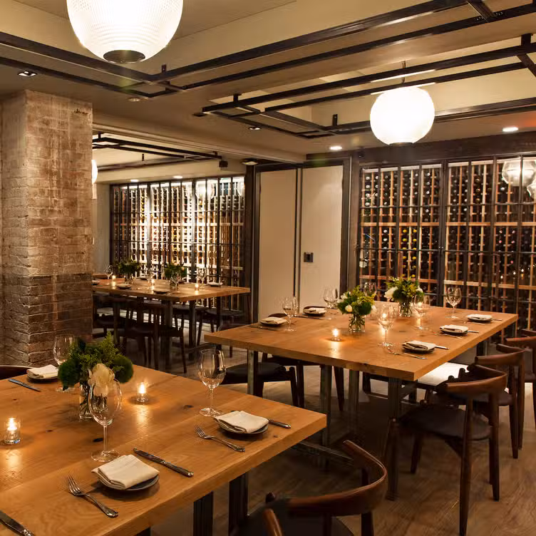 Interior - Covina - Permanently Closed, New York, NY
