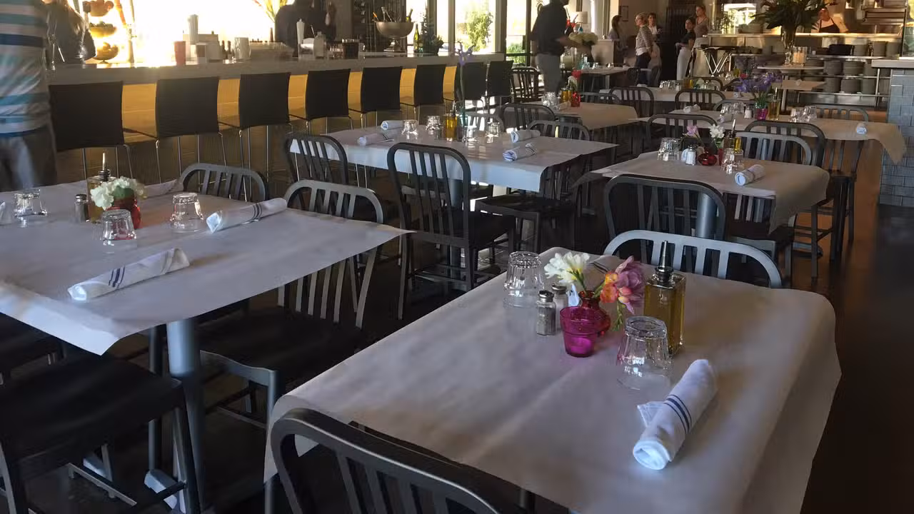 Binnenkant - The Grand Blue - Permanently Closed, Scottsdale, AZ