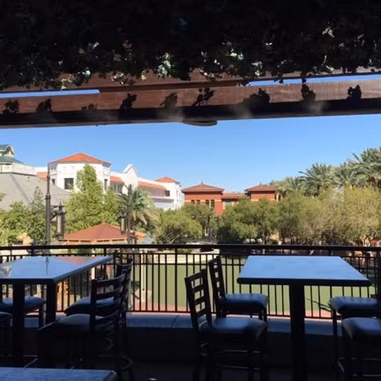 Exterior - La Bella Napoli Pizzeria, Las Vegas, NV