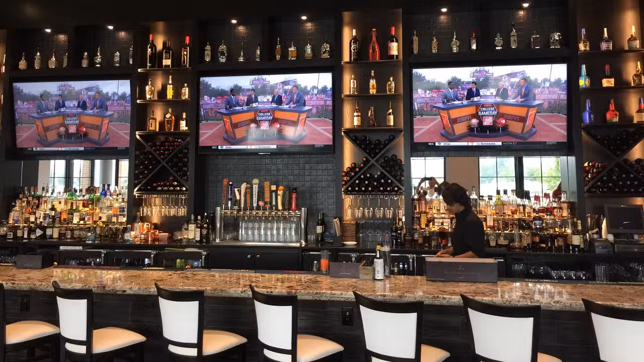 Interior - The 502 Bar & Bistro, Prospect, KY