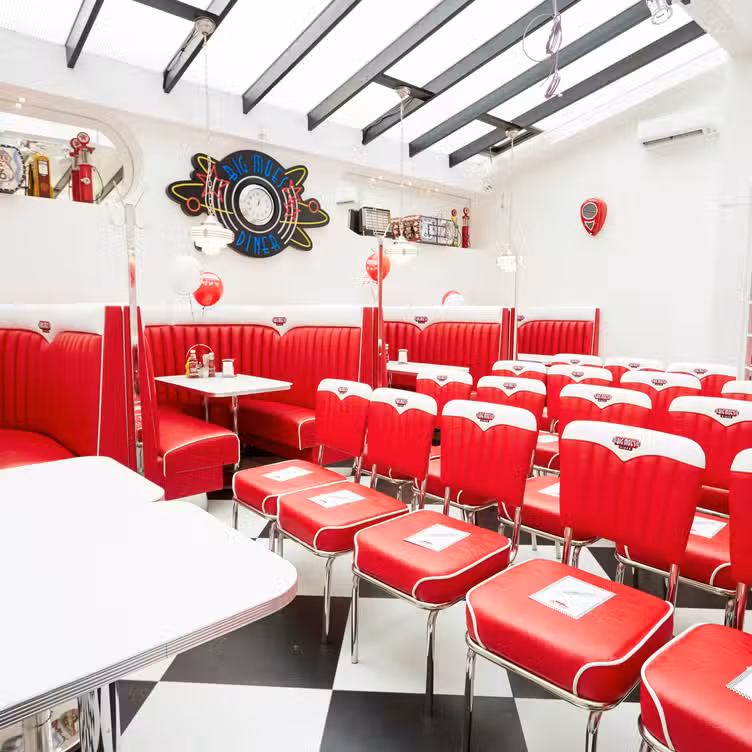 Interior - Big Moe's Diner, London, 