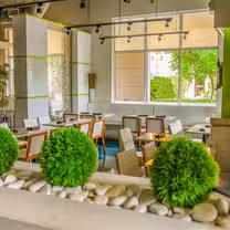 A photo of Lemongrass - Boca Raton restaurant