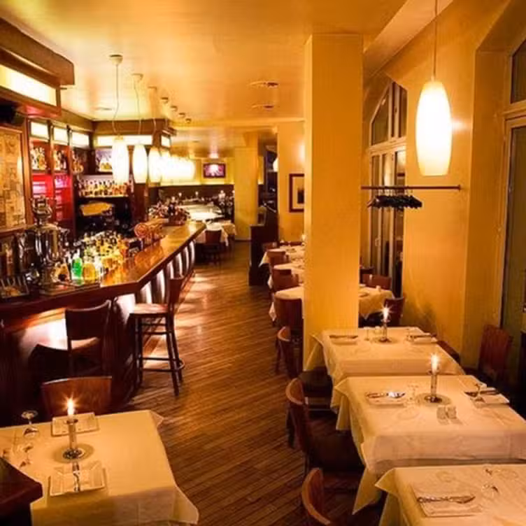 Interior - Qadmous, Berlin, BE