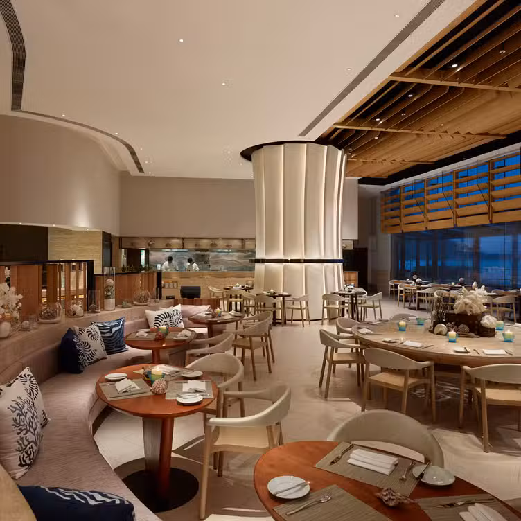 Binnenkant - Café bord de Mer & Lounge, Discovery Bay, Lantau Island