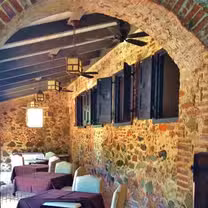 A photo of The Old Stone Farmhouse restaurant