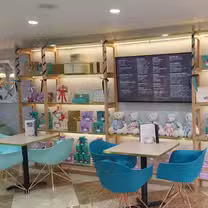 Una foto del restaurante CREAMS British Luxury - Derby