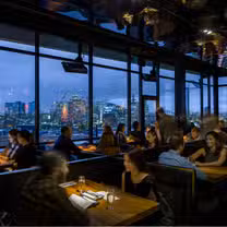 A photo of El Five restaurant