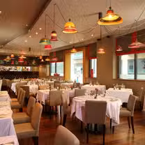 A photo of 21 restaurant