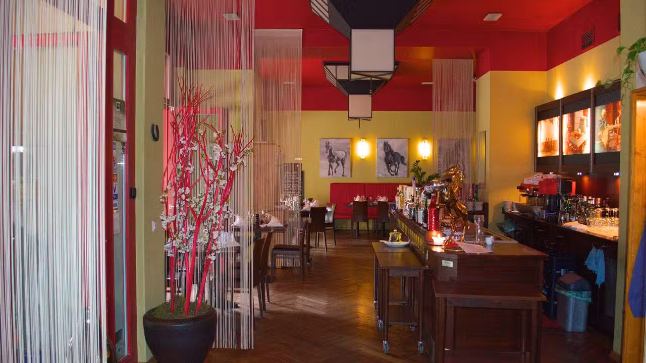 Cavallino Rosso Restaurant, berlin, BE