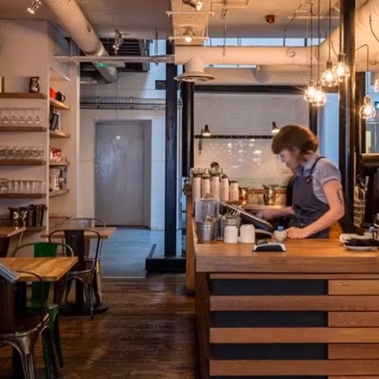 Interior - Workshop Coffee - Permanently Closed, London, 