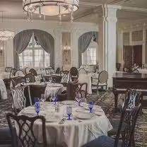 Foto von The Regency Room - The Hotel Roanoke & Conference Center Restaurant