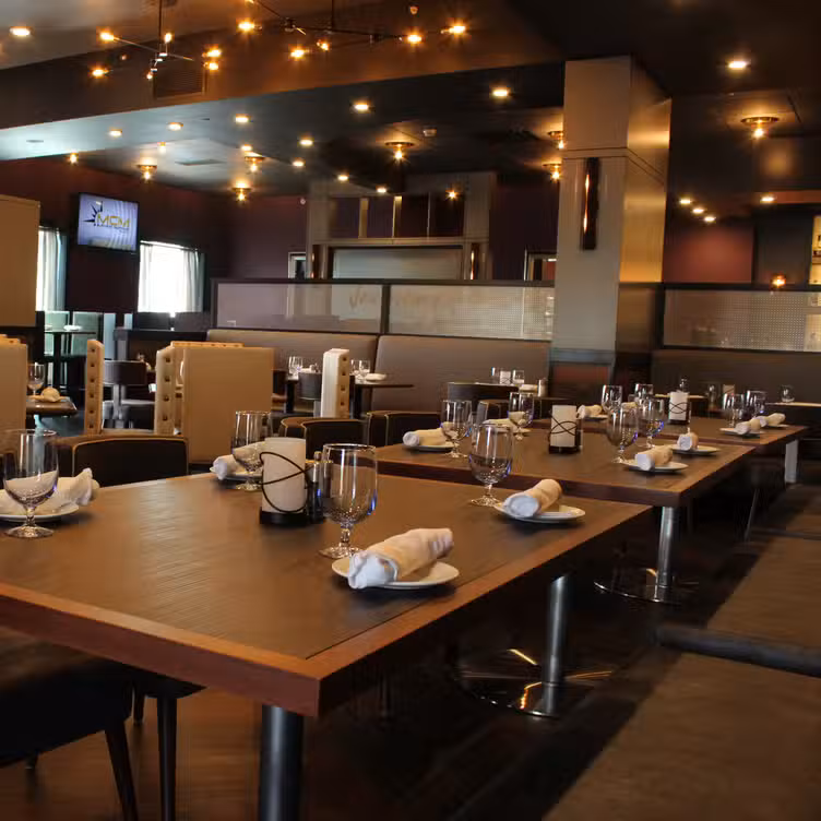Interior - Jacksons Restaurant - Rotisserie - Bar - Doubletree Hotel, Moon Township, PA