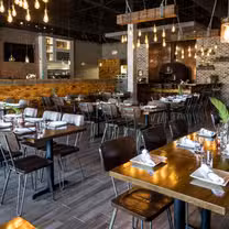 A photo of Pazzo Italiano Destin restaurant