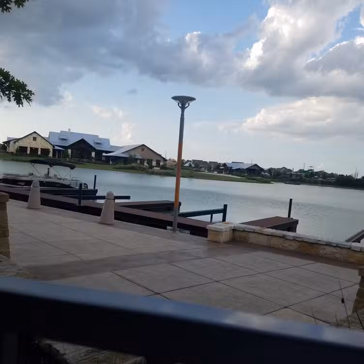 Buitenkant - Jaxton's Bistro + Bar, Cypress, TX
