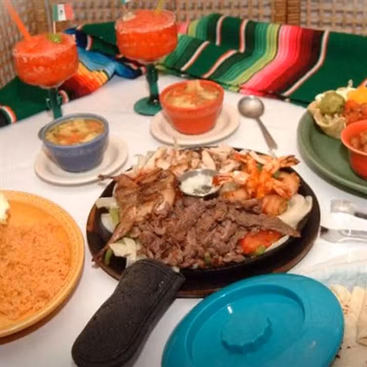 Papacito's Mexican Grille, Chicago, IL