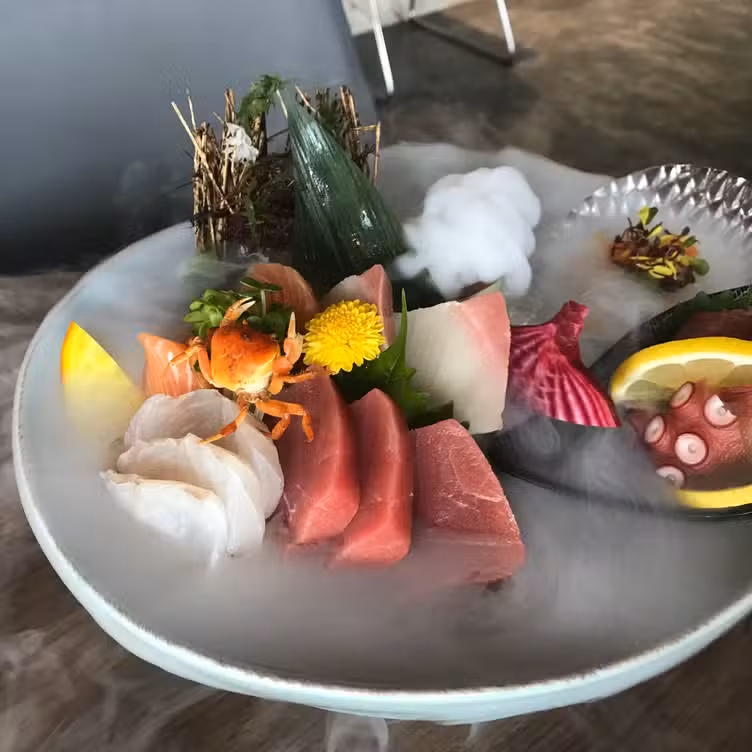 Comida - Takami Sushi - Permanently Closed, Edmonton, AB