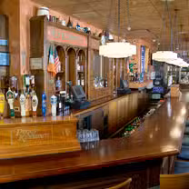 Una foto del restaurante Peggy Kinnanes Irish Restaurant & Pub