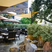 A photo of Davenport's Restaurant restaurant