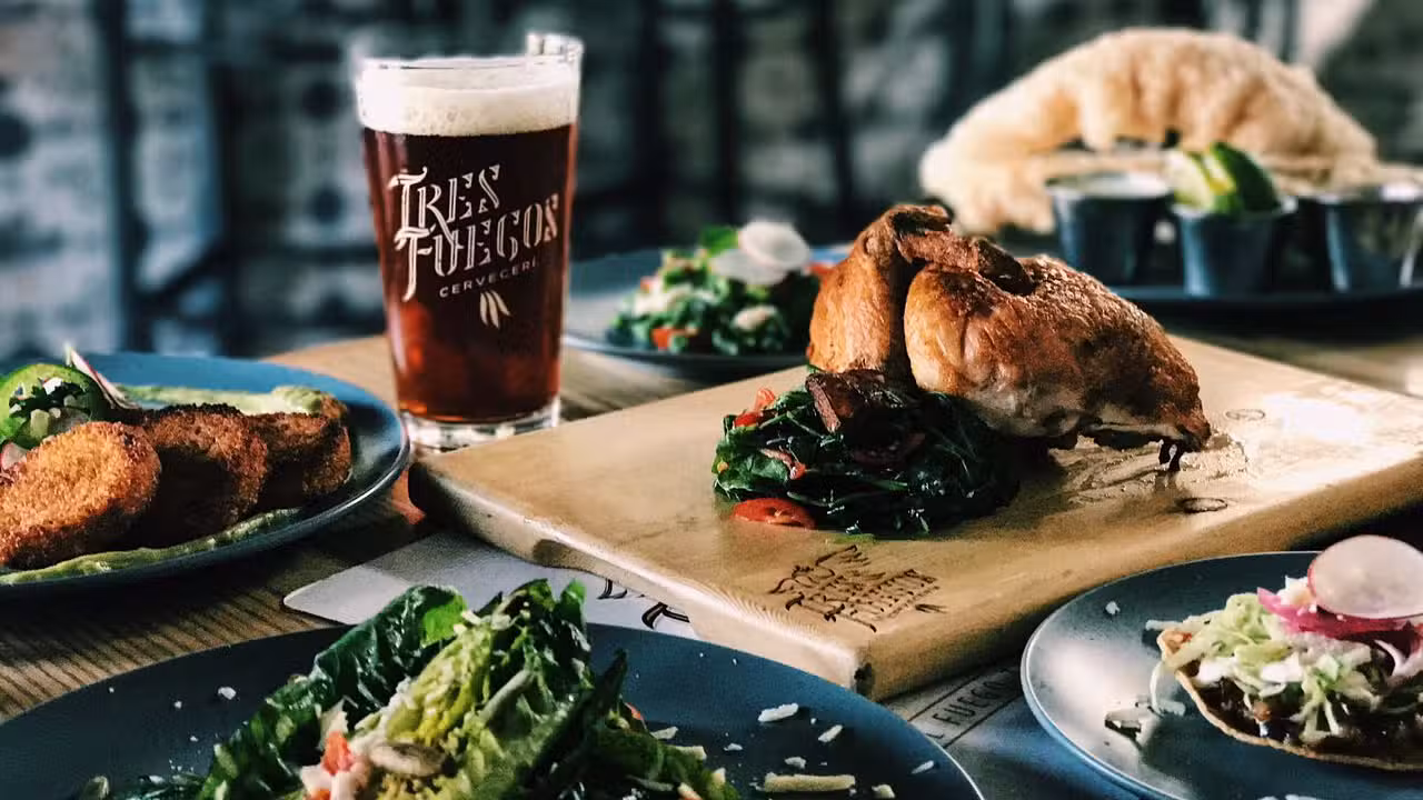 Tres Fuegos Cervecería, Tijuana, BCN