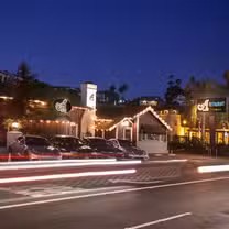 Foto von A Restaurant - Original Location on Newport Blvd Restaurant