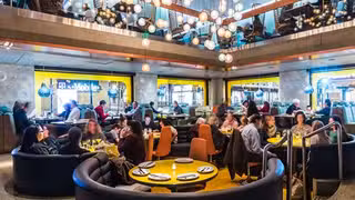 Foto von Continental Midtown Restaurant