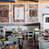 Una foto del restaurante BRQ Restaurant