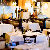 A photo of Carlucci - Rosemont restaurant