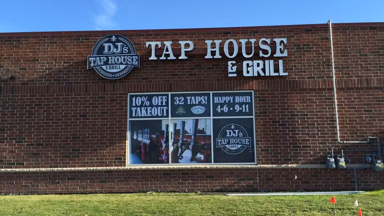 DJ’s Tap House & Grill, Alexandria, MN