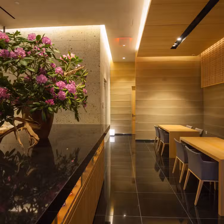 Binnenkant - Sushi Ginza Onodera - NYC, New York, NY