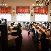 Una foto del restaurante Gold Mirror Italian Restaurant