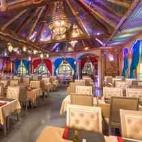 Foto von La Vie Mediterranean Restaurant Restaurant