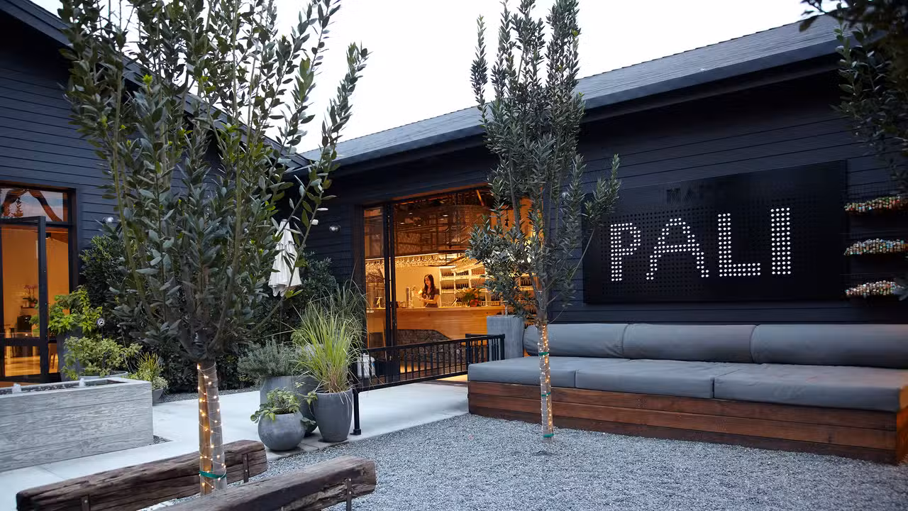 Außen - Pali Wine Co., Anaheim, CA